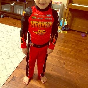 Lightening McQueen (Cars) costume with hat 3-4T